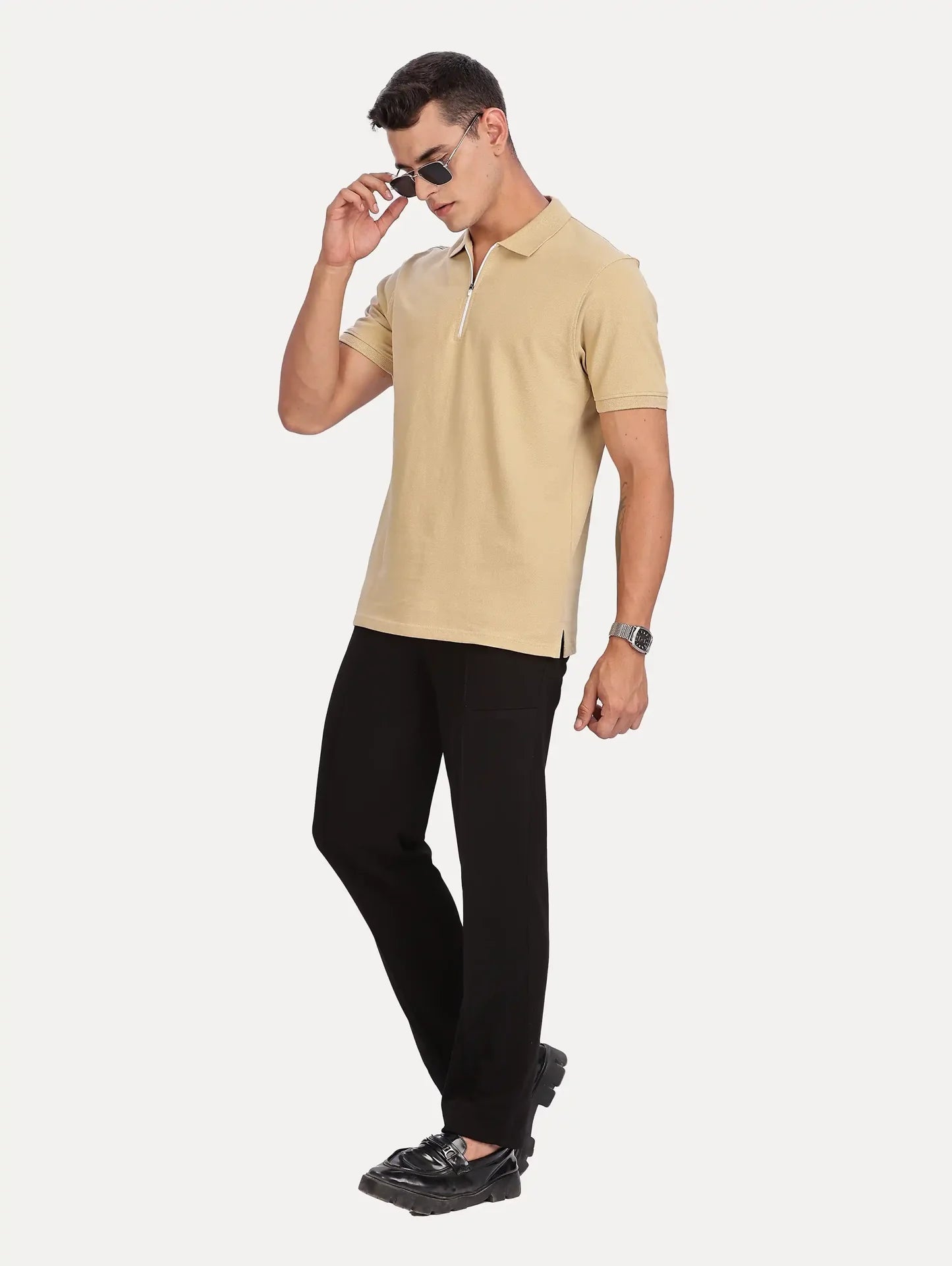 SKIN COLOR MEN SOLID ZIPPER POLO
